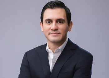 Alfredo López Ariza recibe condecoración de la Casa Real de Georgia