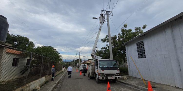 EDENORTE invierte más de RD$89 millones en la rehabilitación de redes eléctricas en Pontón, Navarrete