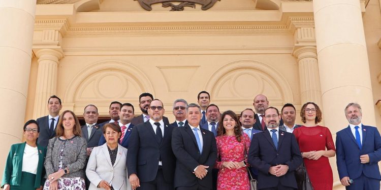 Palacio Nacional recibe a directores y representantes de asociaciones de defensorías públicas de América Latina