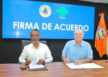 Defensa Civil y IDDI unen esfuerzos por comunidades más resilientes