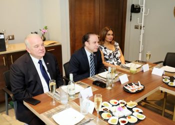 Embajada Dominicana en Chile fortalece vínculos económicos con líderes empresariales