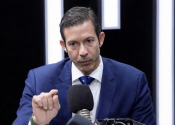 Experto afirma que incentivos a energías renovables se han venido cercenando