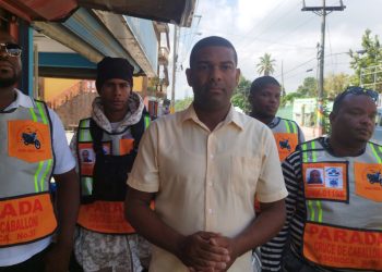 Presidente de UNAMOTAXIS, Esteban Beltré condena crimen ocurrido en Santiago y llama a profundizar la regulación e identificación del mototaxi formal