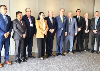 República Dominicana se reúne con el Banco Mundial, FMI, BID y bancos de inversión ante la crisis internacional