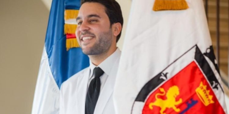 Rafael Gutiérrez “Guti” es elegido nuevo vocero de los regidores de la FP en la capital