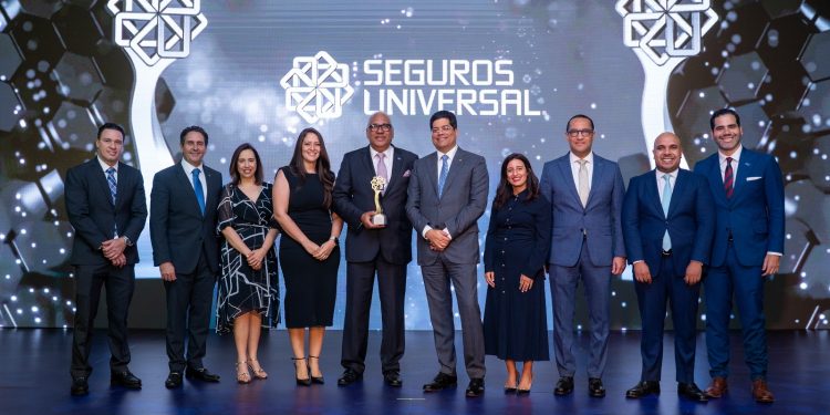 Seguros Universal reconoce la excelencia de sus corredores en 2025