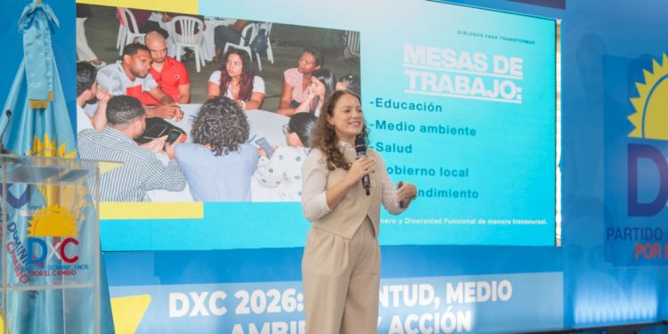 DxC realiza encuentro “Diálogos para Transformar: juventud, medio ambiente y acción”