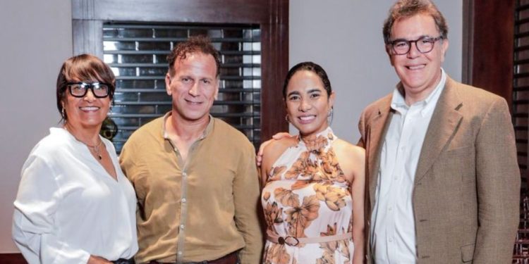 Dos Calles, Espacio Creativo, presenta el concierto operístico con el tenor Enrique Pina