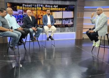 Realizan el primer panel deportivo para analizar el impacto del baloncesto dominicano a partir de 1974