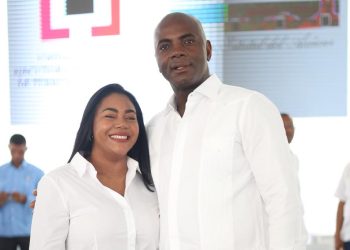Diputada Leivy Bautista y esposo demandan por RD$100 millones al Grupo Alofoke y Eduardo Saint-Hilaire por difamación e injuria
