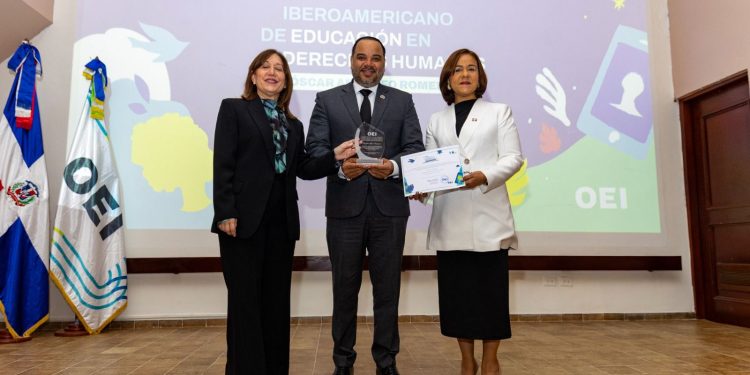 Defensor del Pueblo gana VI Premio Iberoamericano de Educación en Derechos Humanos