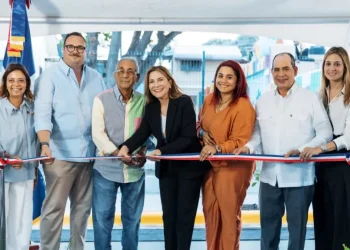 Alcaldía entrega parque remozado en la urbanización Solimar, en el Distrito Nacional