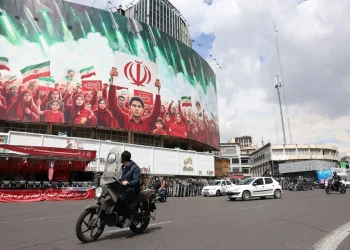 Irán moviliza a su juventud ante amenaza de EE.UU.