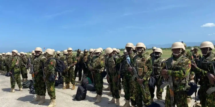 Abandonan Haití los últimos 150 policías kenianos de la misión de seguridad internacional