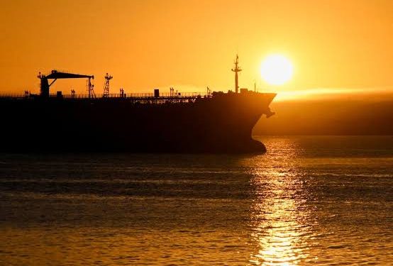 Concluyen en Cuba las operaciones de descargue del petrolero ruso con 100,000 toneladas