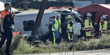 Al menos cuatro muertos tras embestir un tren a un minibús escolar en Bélgica