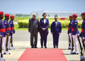 Presidenta de Surinam inicia visita oficial a RD