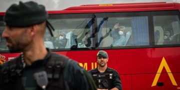 España fija la duración de la cuarentena por hantavirus para sus ciudadanos evacuados del MV Hondius
