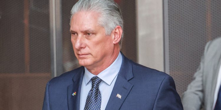 Cuba advierte que una agresión provocaría "un baño de sangre de consecuencias incalculables"
