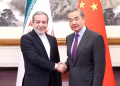 Canciller de Irán se reúne con su homólogo chino en Beijing en medio de la incertidumbre en el estrecho de Ormuz