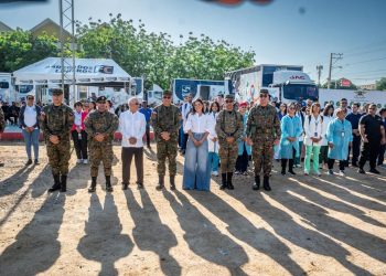 Ministerio de Defensa realiza amplio operativo médico y odontológico en Montecristi y anuncia construcción de escuela vocacional