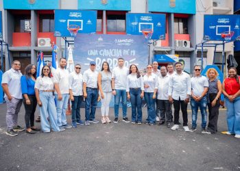Ministerio de la Juventud y Alcaldía de Santo Domingo Norte entregan canchas deportivas a través del programa “Una Cancha Pa’ Mi Barrio”