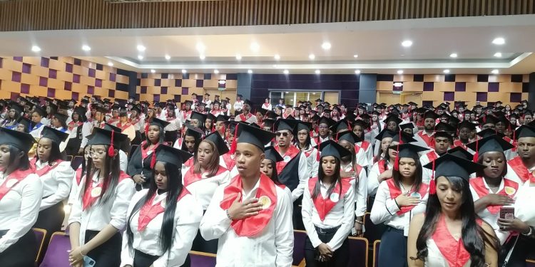 Instituto Técnico Vocacional gradúa 2,035 nuevos profesionales y supera los 5,000 egresados en este primer trimestre del año    