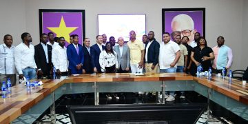 Danilo Medina: “La historia la tiene el PLD”, juramenta exdirigentes del PRM 