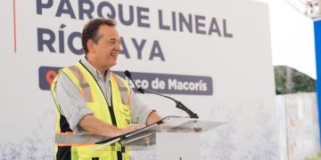 Ministro Ito Bisonó inicia construcción del Parque Lineal Río Jaya, en San Francisco de Macorís