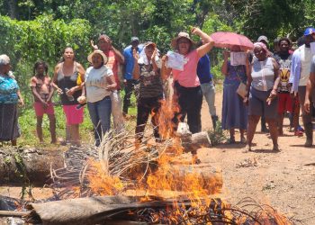 Cierre de un camino en Don Juan afecta a decenas de campesinos 