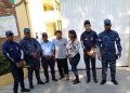 PN realiza operativos preventivos en distintos centros educativos de Baní