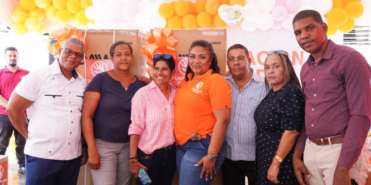 Fundación Oviedo celebra en grande el Día de las Madres en Nagua