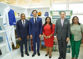 Raquel Peña y Roberto Ángel Salcedo inauguran el Primer Festival Cultural de la Región Enriquillo