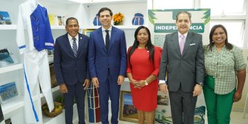 Raquel Peña y Roberto Ángel Salcedo inauguran el Primer Festival Cultural de la Región Enriquillo