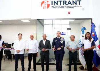 Intrant habilita oficina de licencias en centro de retención vehicular de Santo Domingo Oeste