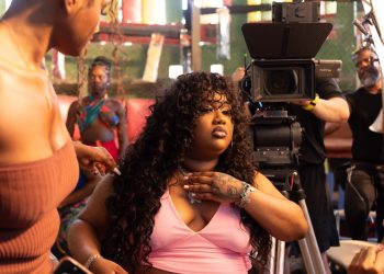Rapera dominicana La Biggie refuerza su presencia global con el lanzamiento de “Teteo” junto a Chael Produciendo