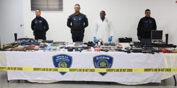Policía Nacional y MP desmantelan red internacional dedicada al tráfico ilegal de armas