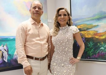 Arte 12 Studio presenta su espacio renovado con la colección “Tiempo” del artista visual Melanio Guzmán