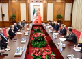 Tras la reunión en China, el régimen de Irán dijo que solo accederá a un acuerdo de paz con Estados Unidos si le resulta “justo”