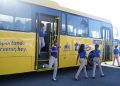 Gobierno evalúa incluir a colegios privados en transporte escolar TRAE