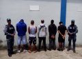 Policía detiene cinco antisociales en flagrante delito, les ocupa cuatro motocicletas y recupera pertenencias sustraídas a una persona en Sabana Perdida, SDN.