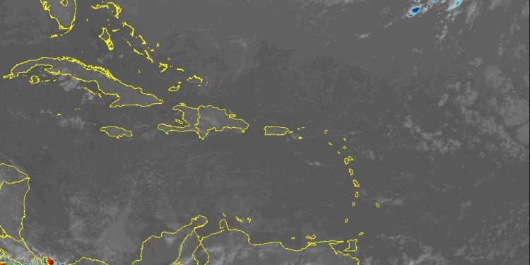Indomet: Predominará ambiente soleado y caluroso este jueves; chubascos débiles en algunas localidades