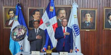 Instituto Duartiano y Contraloría firman convenio para fortalecer valores patrióticos y promover transparencia
