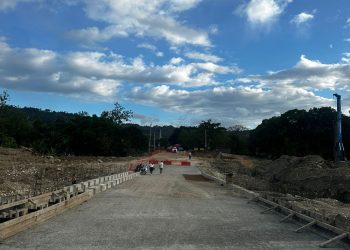 MOPC habilita desde este lunes desvío con badén en hormigón  mientras avanza puente en río Camú
