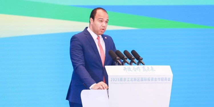 Carlos Mendieta posiciona República Dominicana en Shanghái