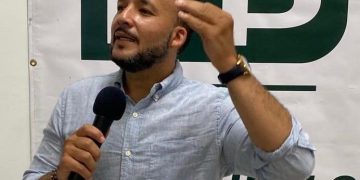 Califican de ineficaz el plan de cedulación de la Junta Central Electoral en el exterior