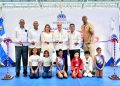 Presidente Abinader y Kelvin Cruz entregan pabellones deportivos en La Romana