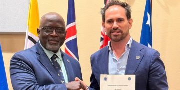 Caricom Impacs y la Fundación Cbla Crime Stoppers formalizan una alianza para un caribe más seguro