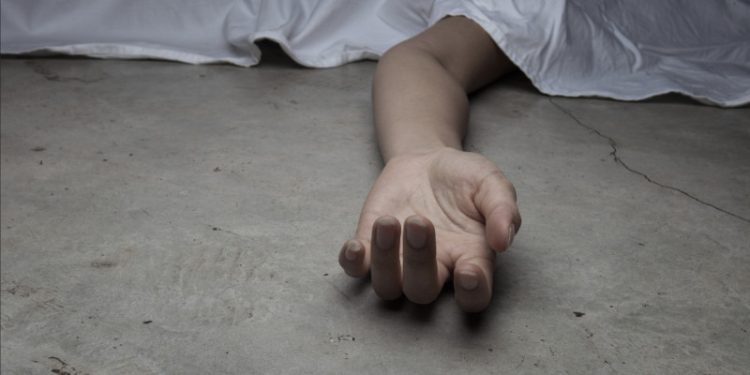 Hombre ultima excompañera sentimental y luego se suicida en SDE