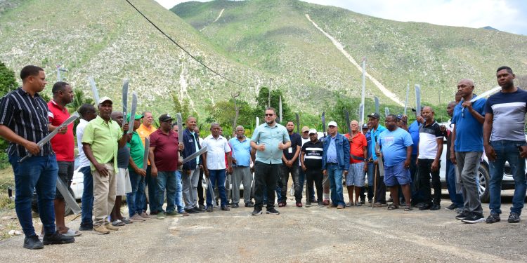 Hecmilio Galvan impulsa recuperación de montañas de la Frontera